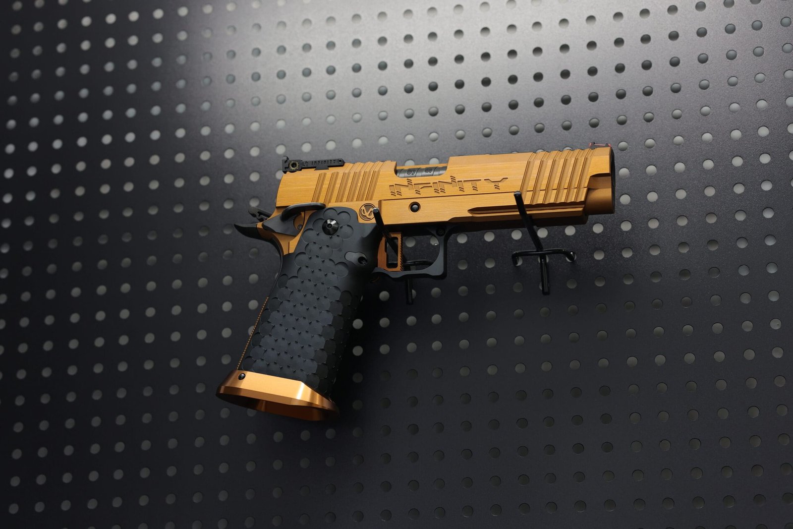 2025 Custom Airsoft Pistol: Supreme Realism